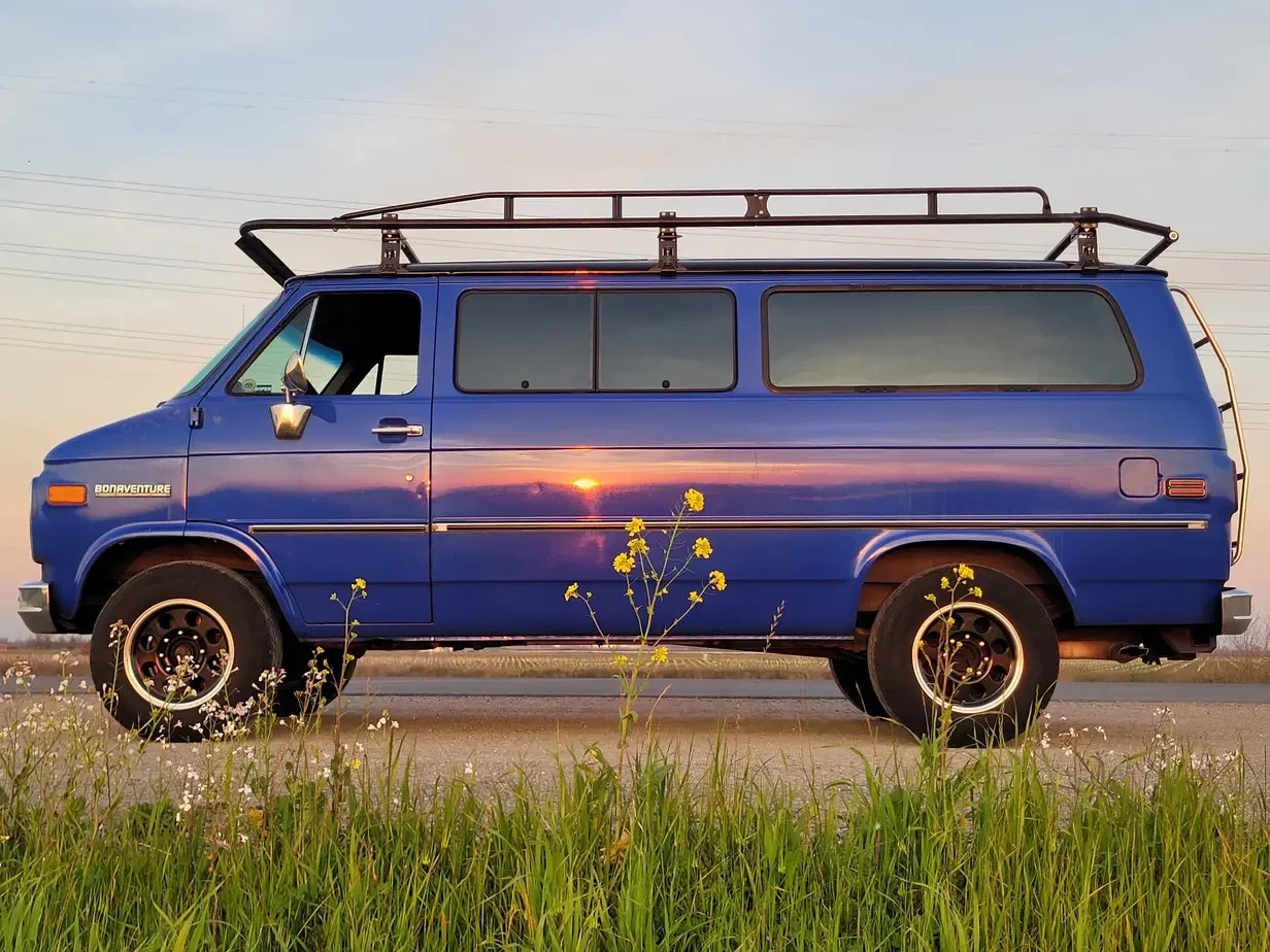 Chevrolet-G30-1988-Standard-Passenger-Van