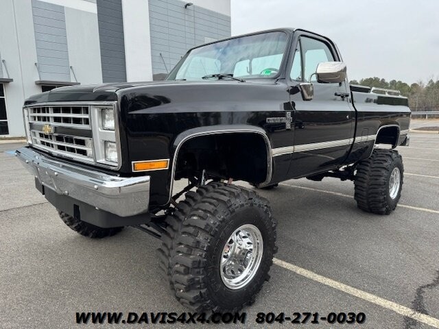 Chevrolet-K-10-1987-Black Chevrolet K-10 1987