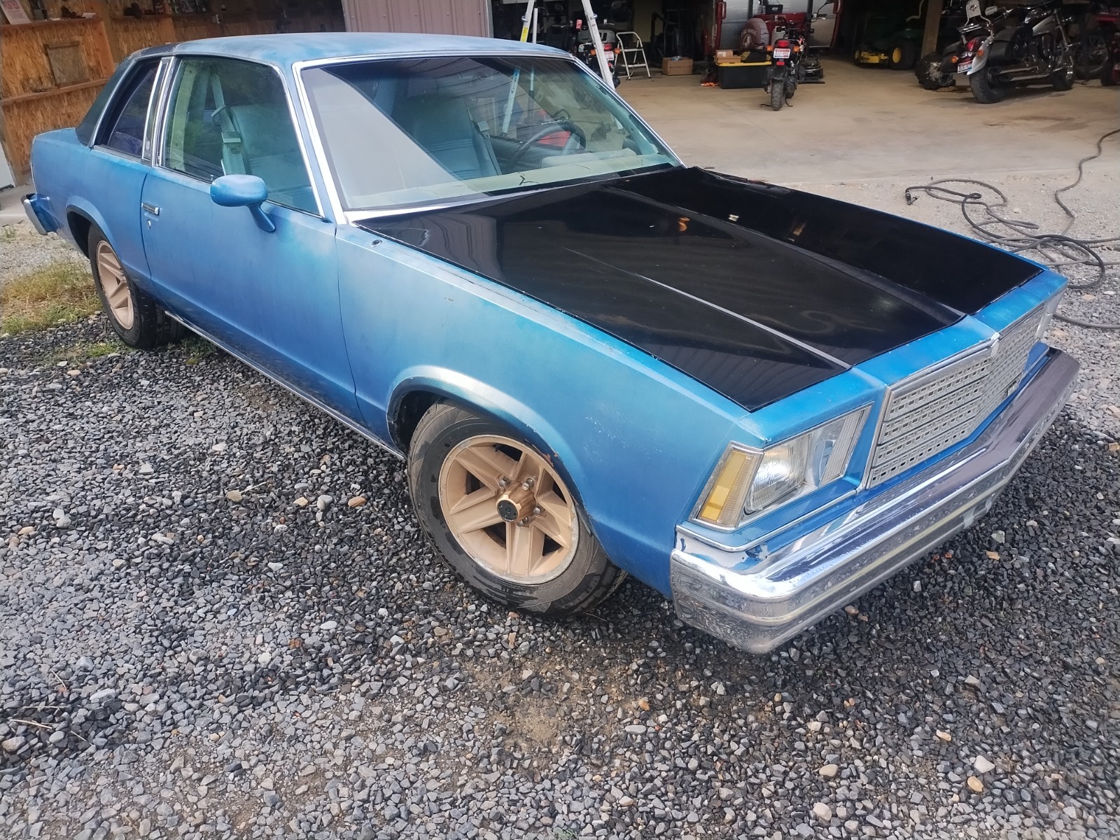 Chevrolet-Malibu-1979-Coupe-Blue