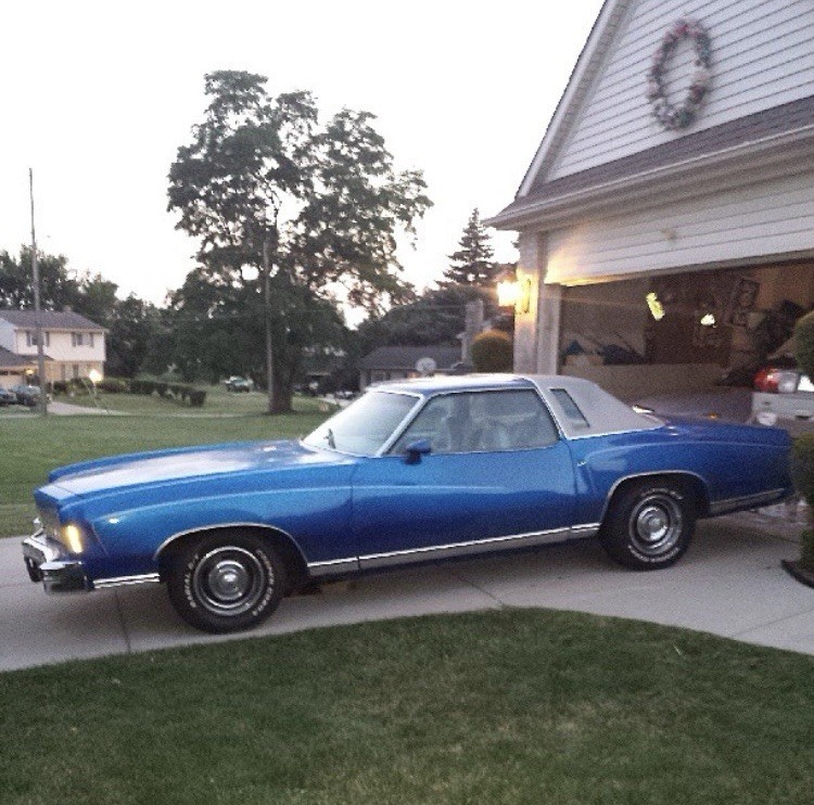 Chevrolet-Monte-Carlo-1975-Coupe