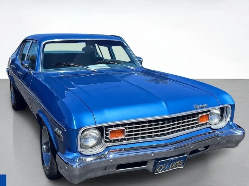Chevrolet-Nova-1973-Sedan-Blue