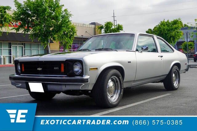 Chevrolet-Nova-1975-Silver-Black