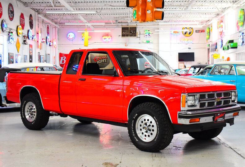 Chevrolet-S-10-1991-Red-Gray-Black
