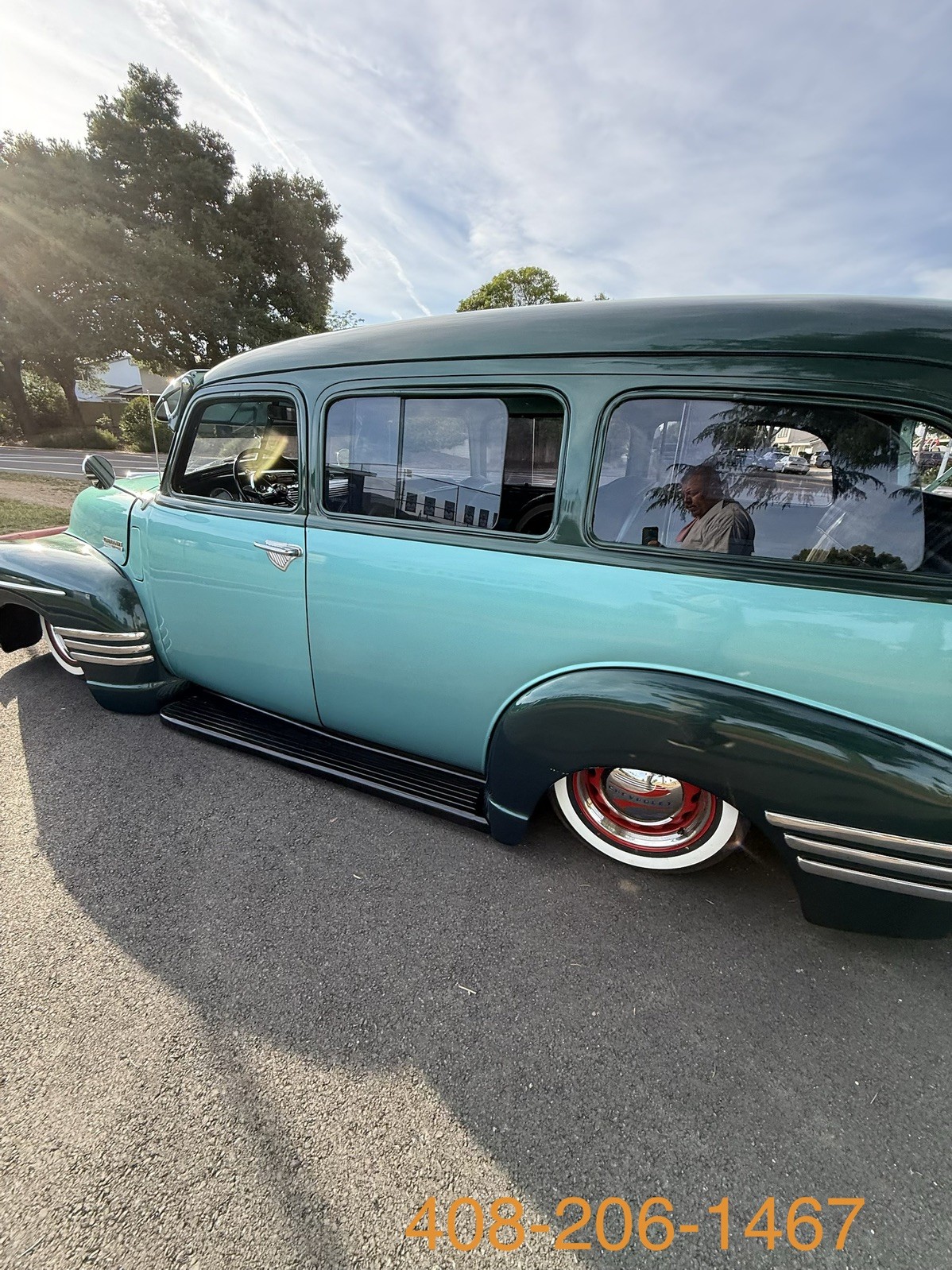 Chevrolet-Suburban-1948-SUV-Black