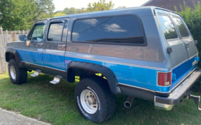 Chevrolet Suburban 1990