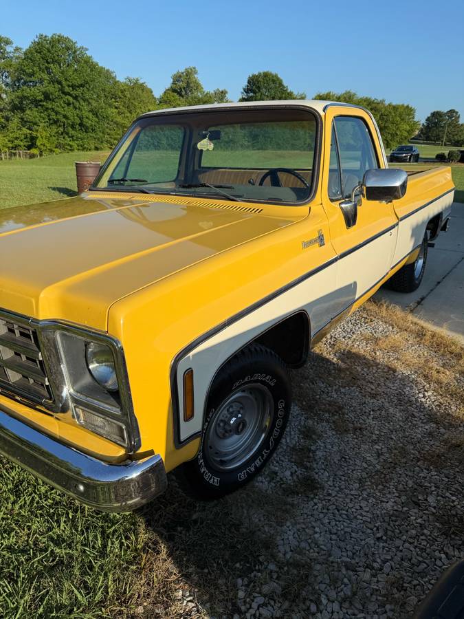 Chevy-c10-truck-1979-yellow