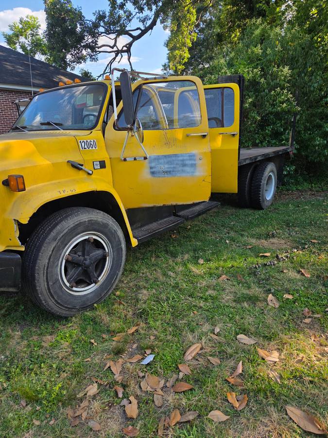 Chevy-c7000-1986-yellow