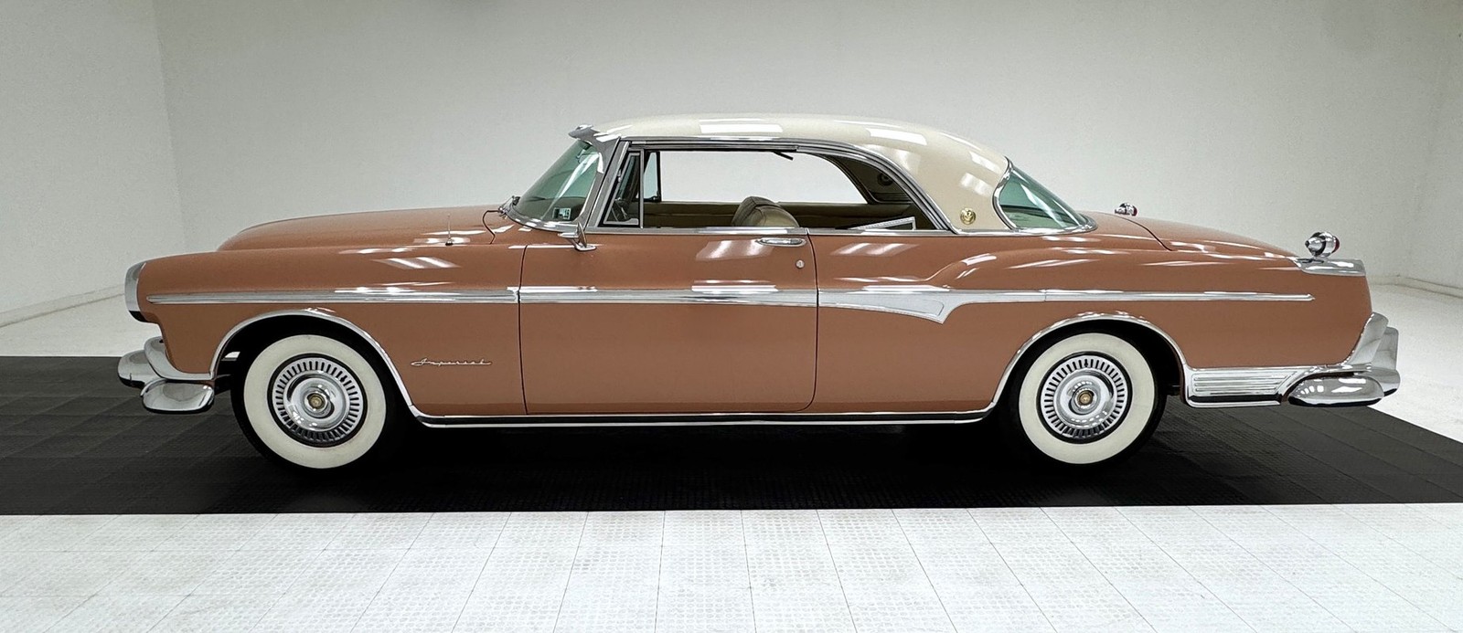 Chrysler-Imperial-1955-Hardtop-Desert-Tan