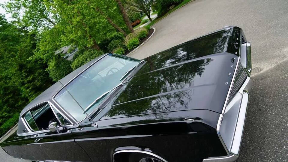 Chrysler-New-yorker-1968-Black-Black