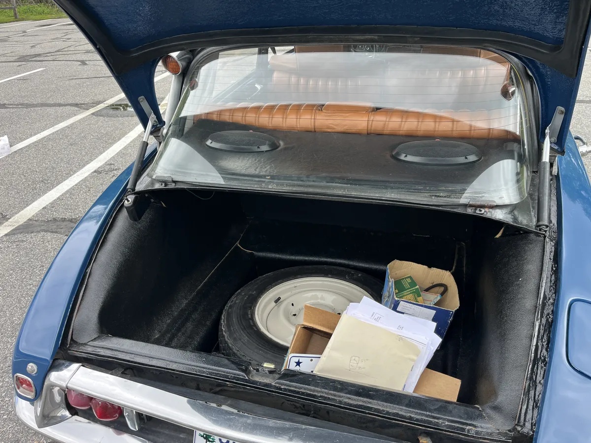 Citroen-Ds20-1971-Blue-Tan