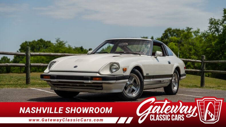 Datsun-280zx-1983-White-Red