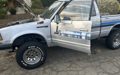 Datsun 720 1982