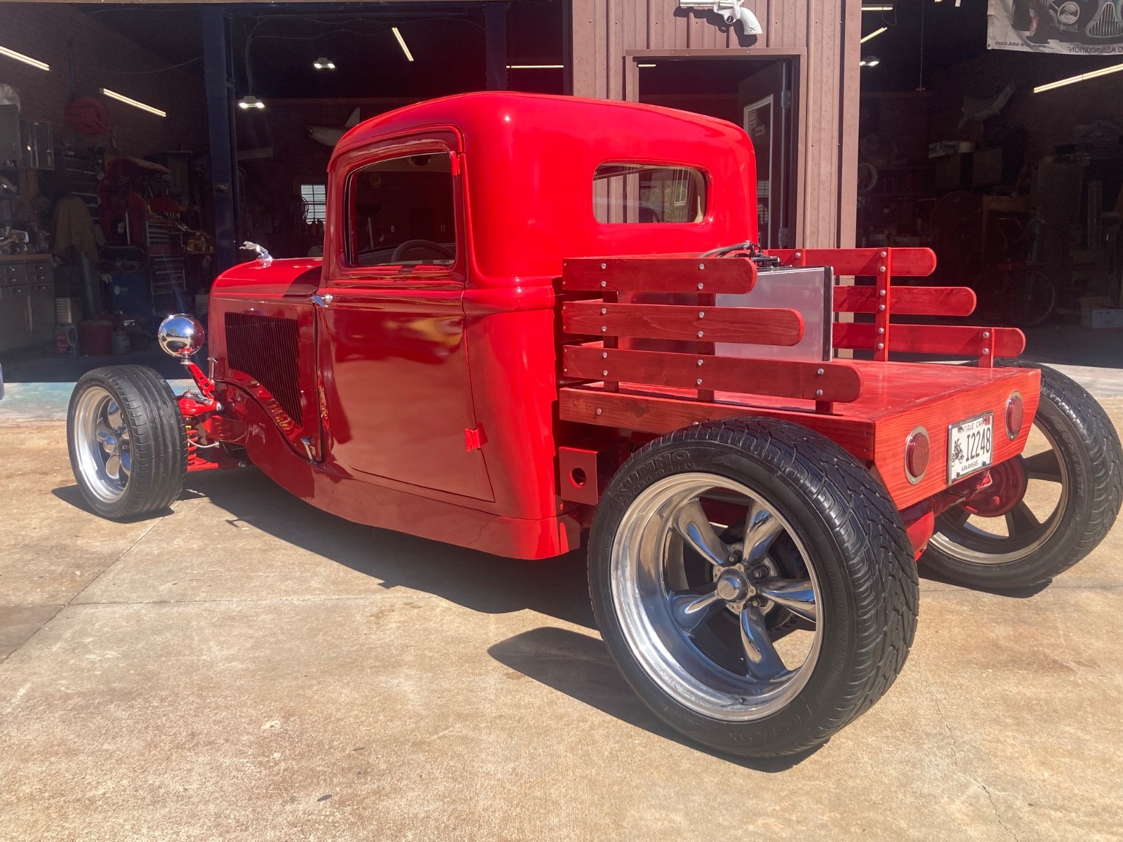 Dodge-1500C-1934-Standard-Cab-Pickup-Tan