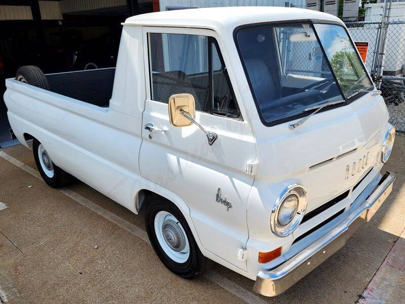 Dodge-A100-1968-White-Black