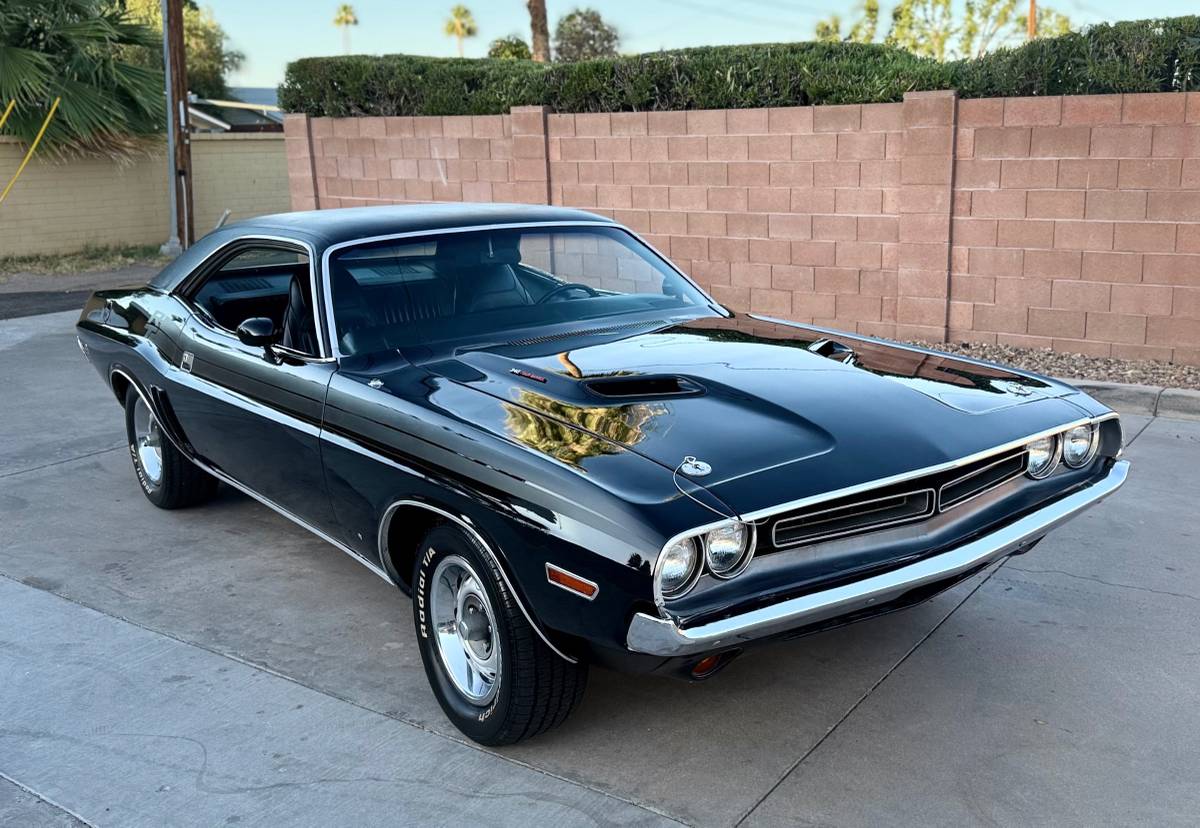 Dodge-Challenger-1971-black