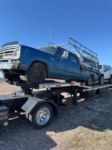 Dodge-D200-pickup-1977