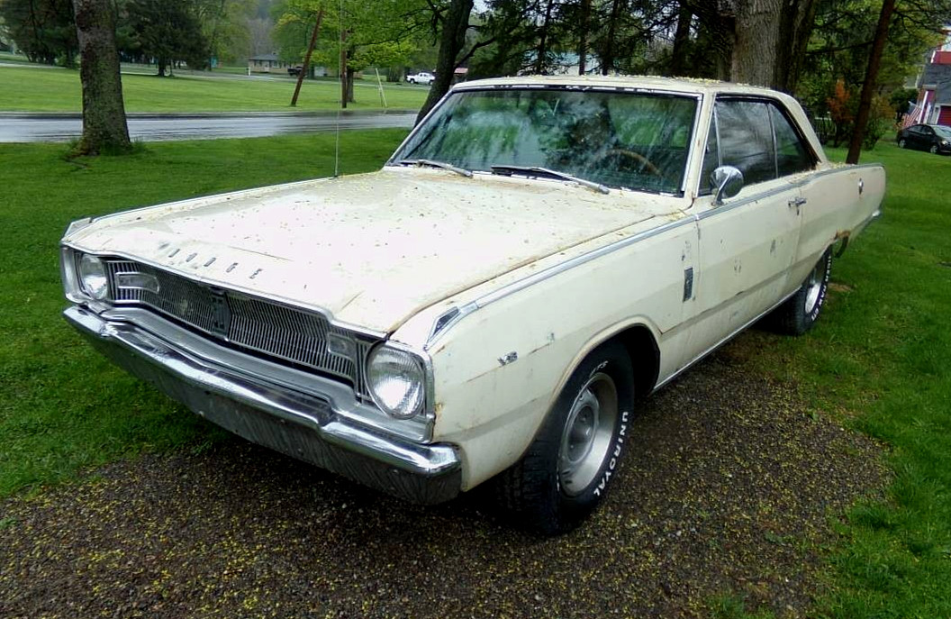 Dodge-Dart-1967-Coupe-Tan