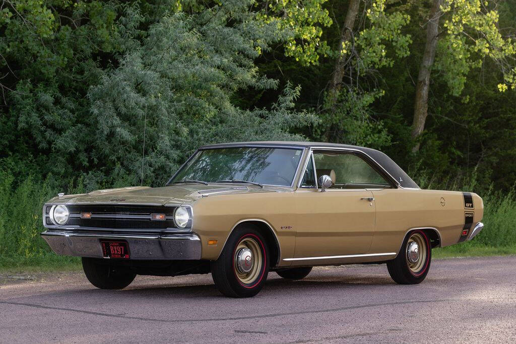 Dodge-Dart-1969-Gold-Gold