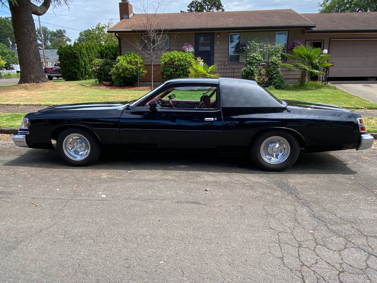 Dodge-Magnum-1979-black