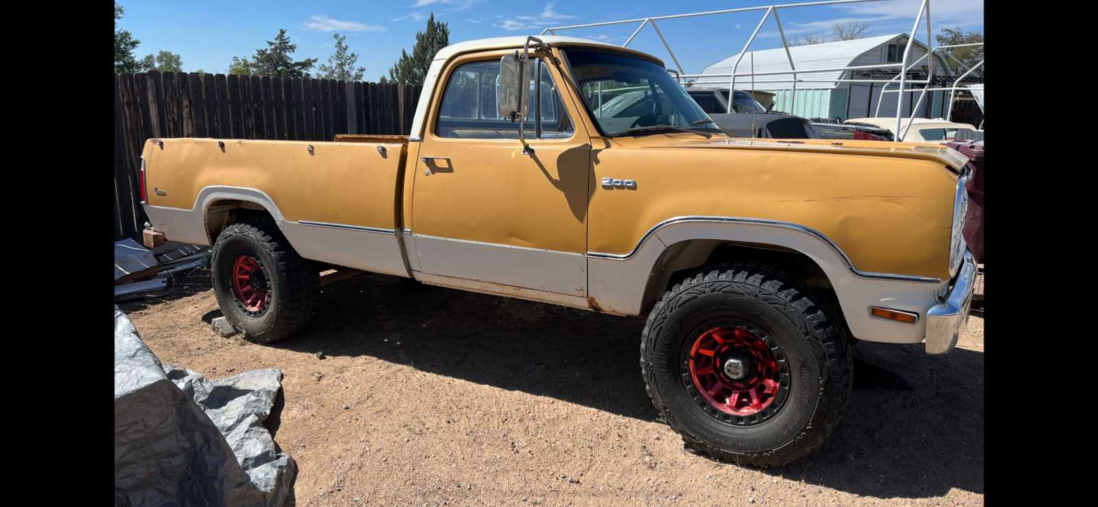 Dodge Power Wagon W200 1974
