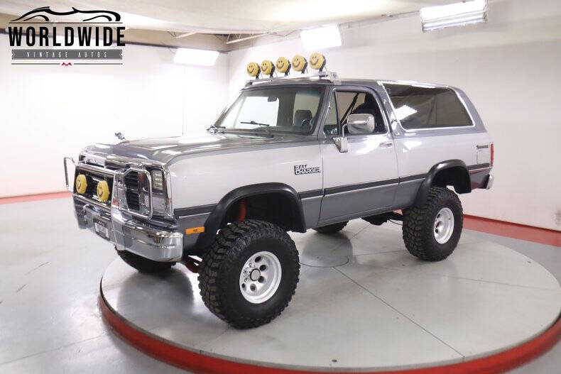 Dodge-Ramcharger-1992-Silver-Gray