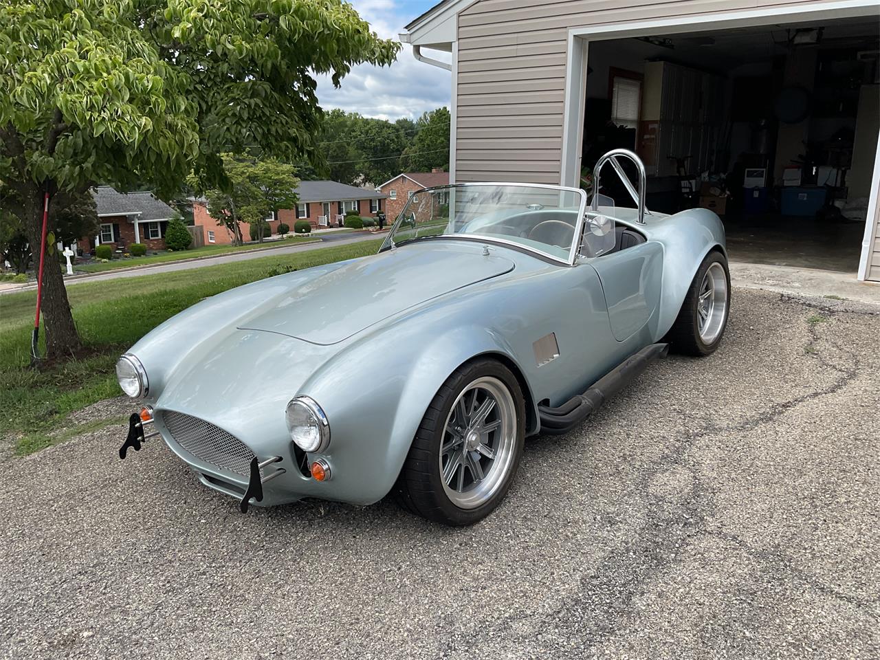 Factory-five-Cobra-1965-Silver-Black