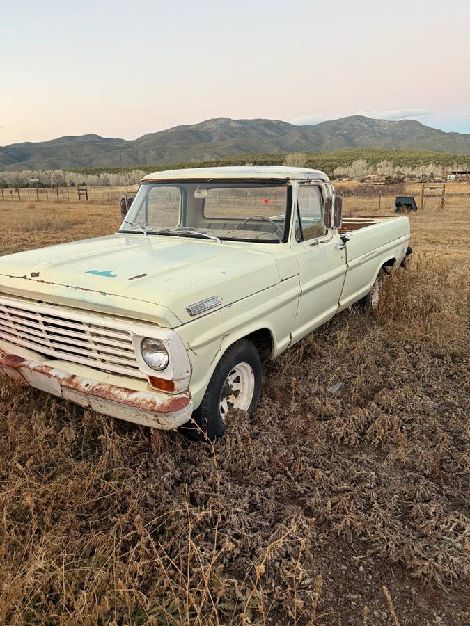 Ford-1967-yellow