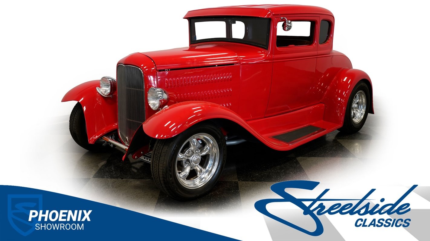 Ford-5-Window-1930-Coupe-Brown