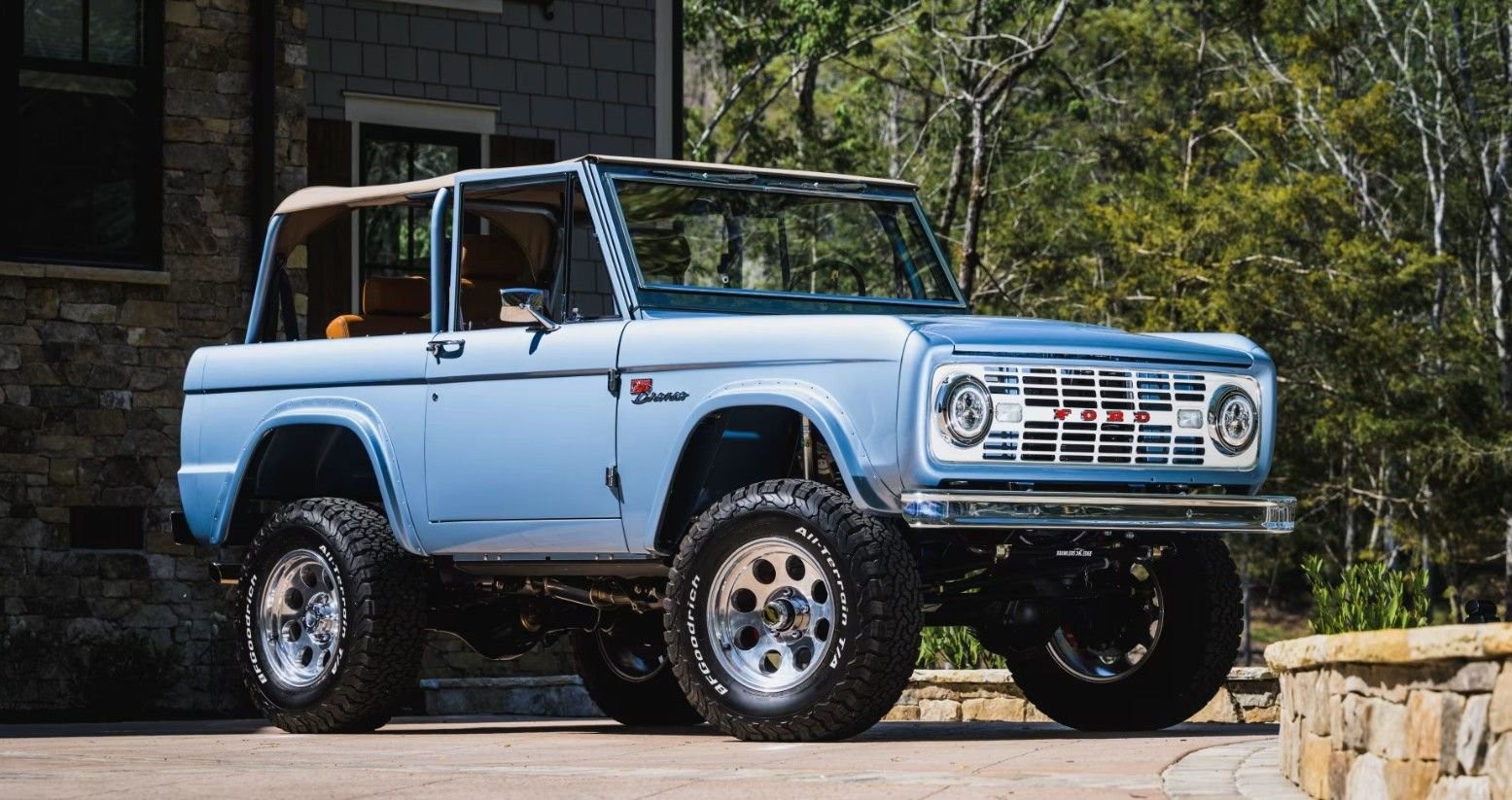 Ford-Bronco-1970-SUV-Saddle