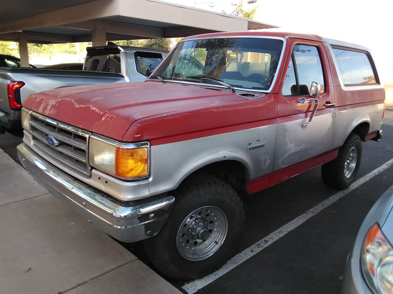 Ford-Bronco-1989-SUV