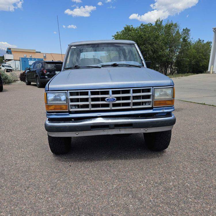 Ford-Bronco-ii-1990-blue