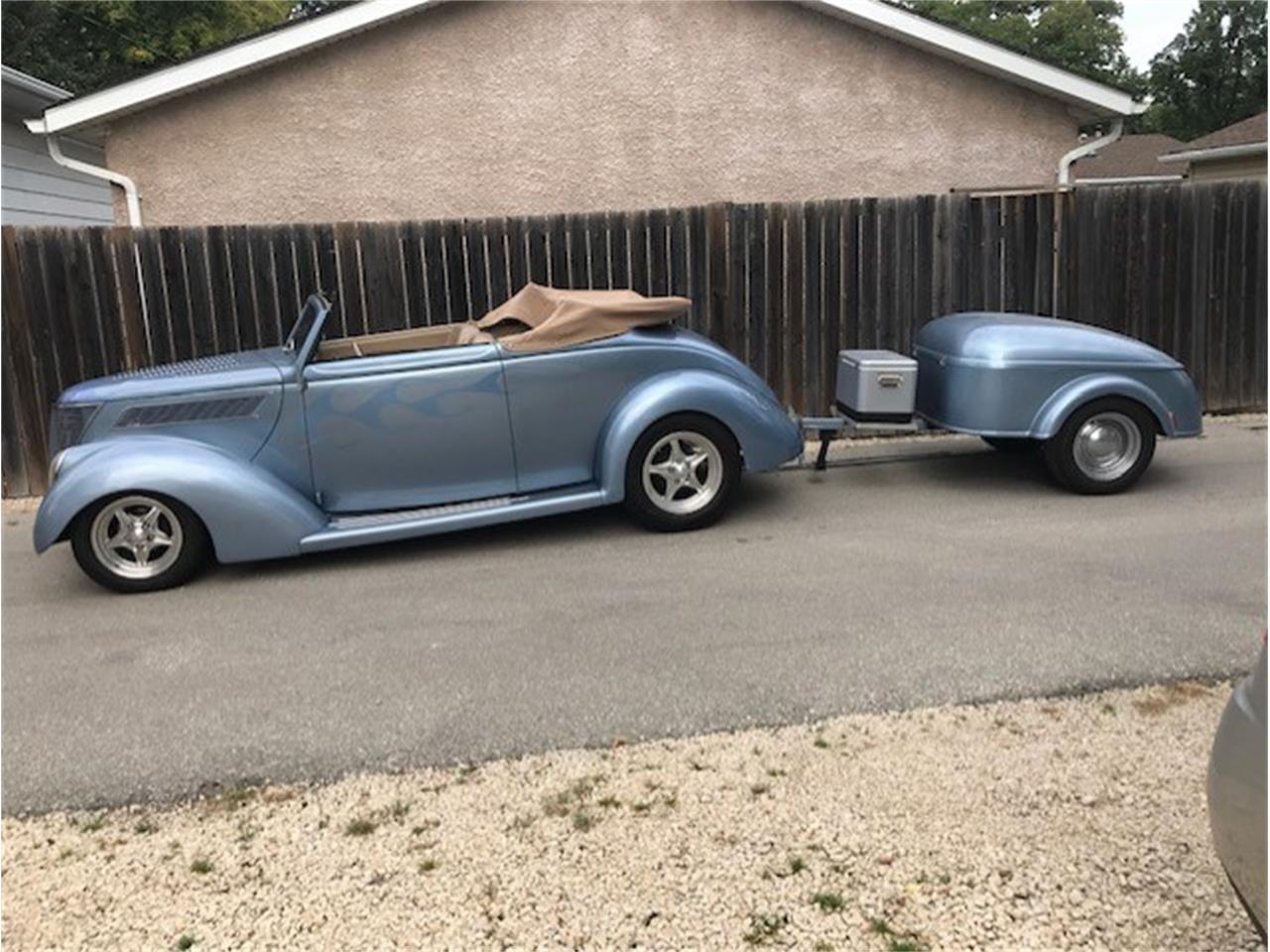 Ford-Convertible-1937-Blue-Beige
