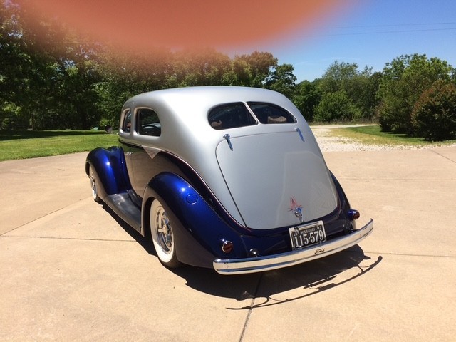 Ford-Country-Sedan-1937-Sedan