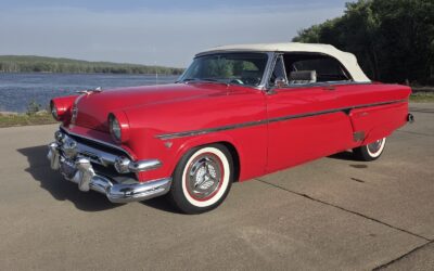 Ford Crestline 1954
