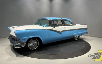 Ford Crown Victoria 1956
