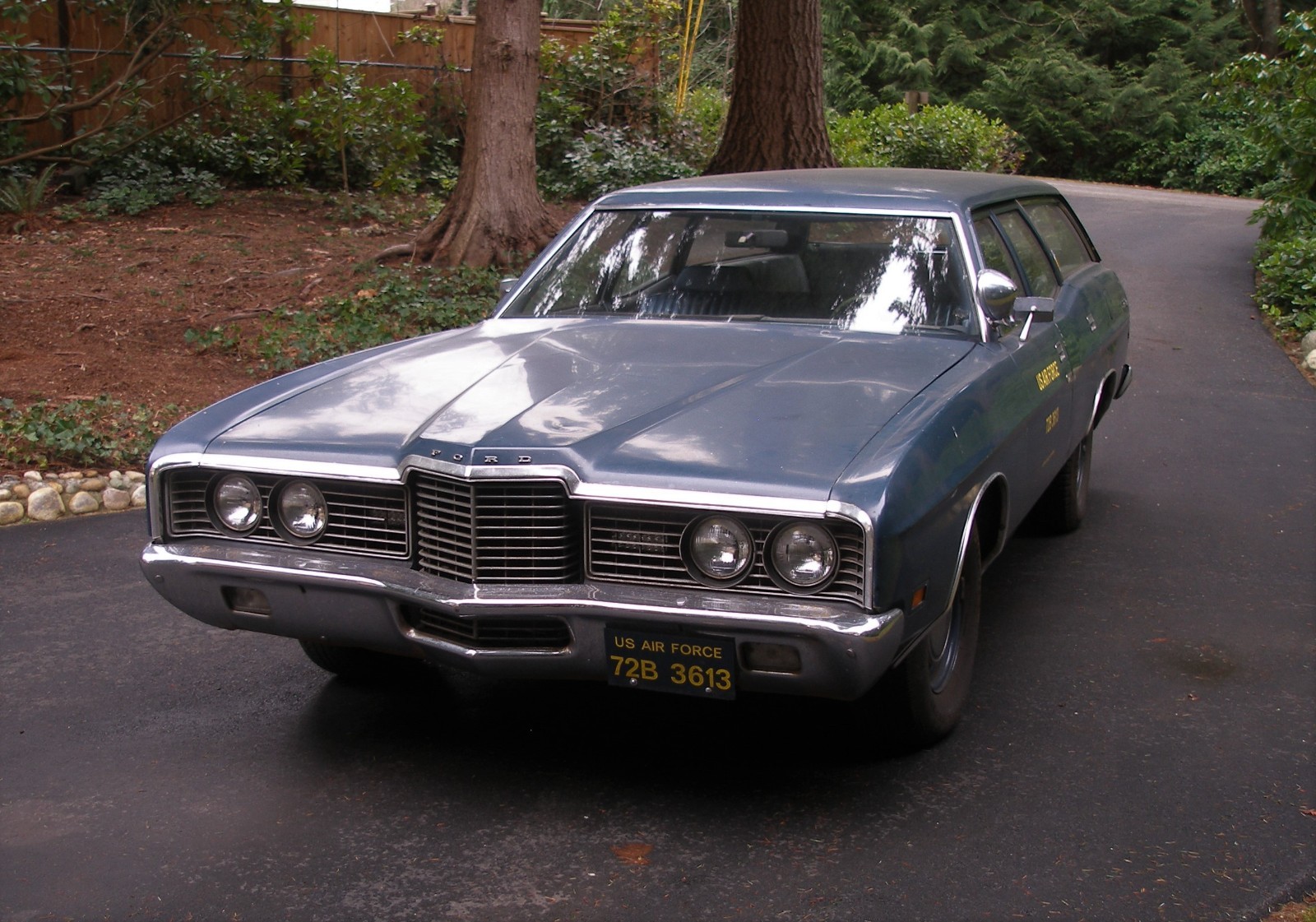 Ford-Custom-500-Ranch-Wagon-1972-Station-Wagon-Blue