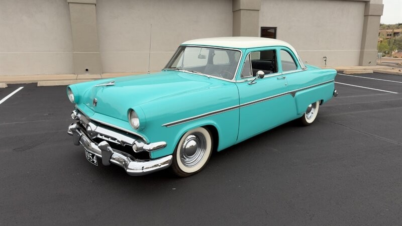 Ford-Customline-1954-Gray
