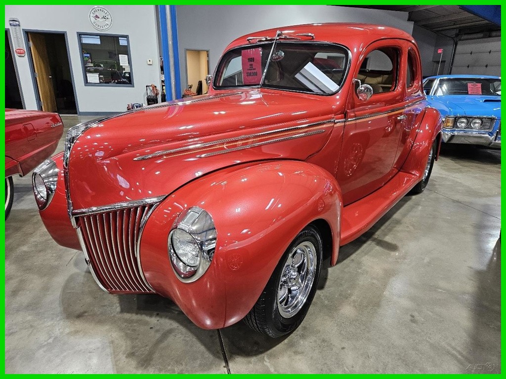 Ford-Deluxe-1939-Other-Tan