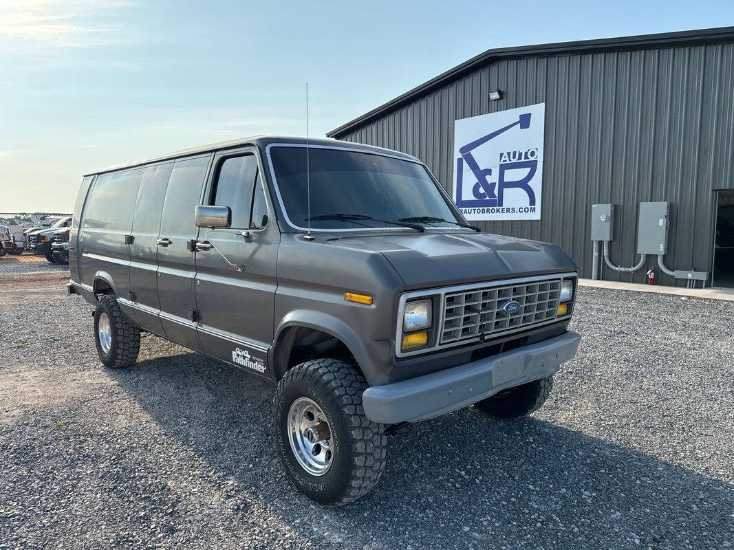 Ford-E-150-1991