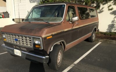 Ford E-150 Econoline Club Wagon 1989