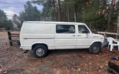 Ford E-350 Econoline 1989