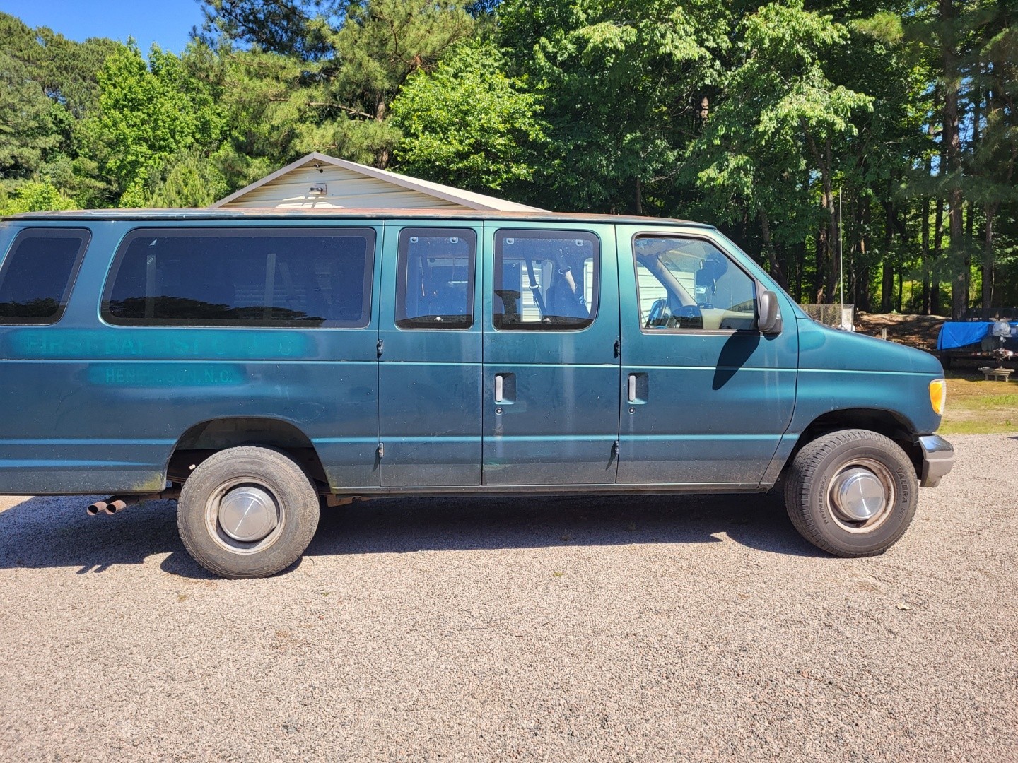 Ford E-350 Econoline Club Wagon 1995