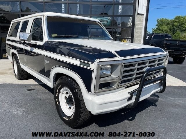 Ford-F-150-1982-Blue