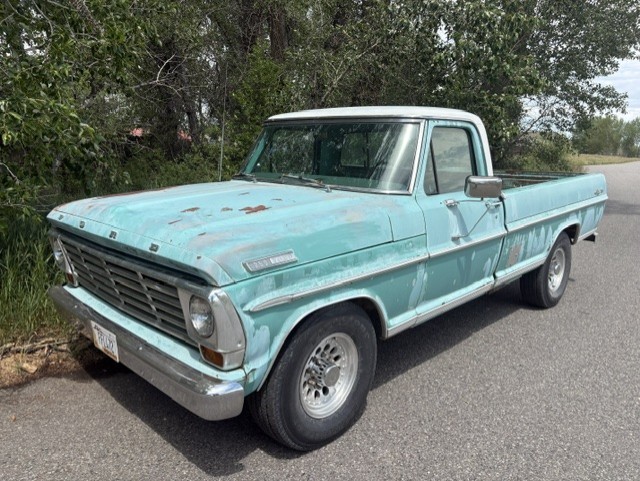 Ford-F-250-1967-Standard-Cab-Pickup-Green