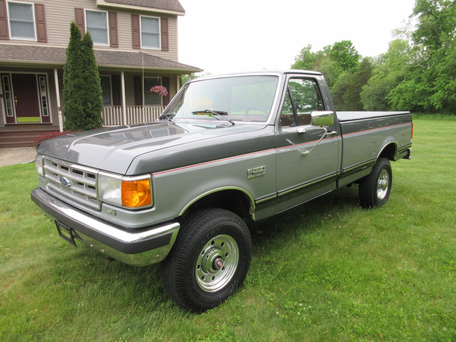 Ford-F-250-1987-Standard-Cab-Pickup-Burgundy Ford F-250 1987
