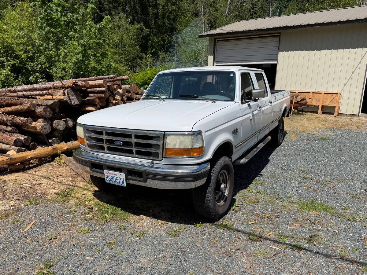 Ford-F-350-diesel-1996-white