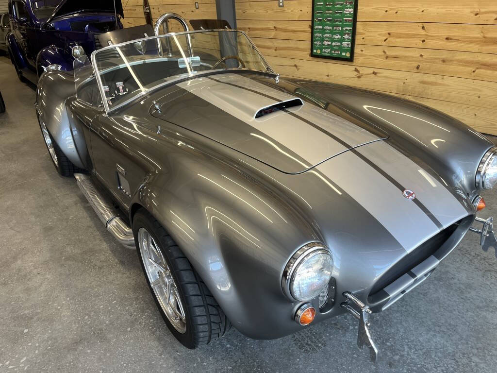 Ford-Fab-5-cobra-1965-Gray-Black