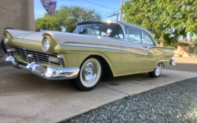 Ford Fairlane 1957