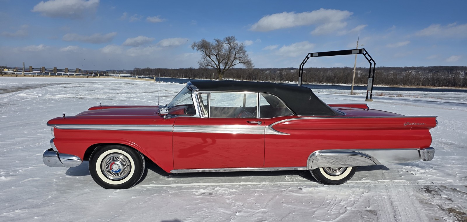 Ford-Fairlane-1959-Convertible