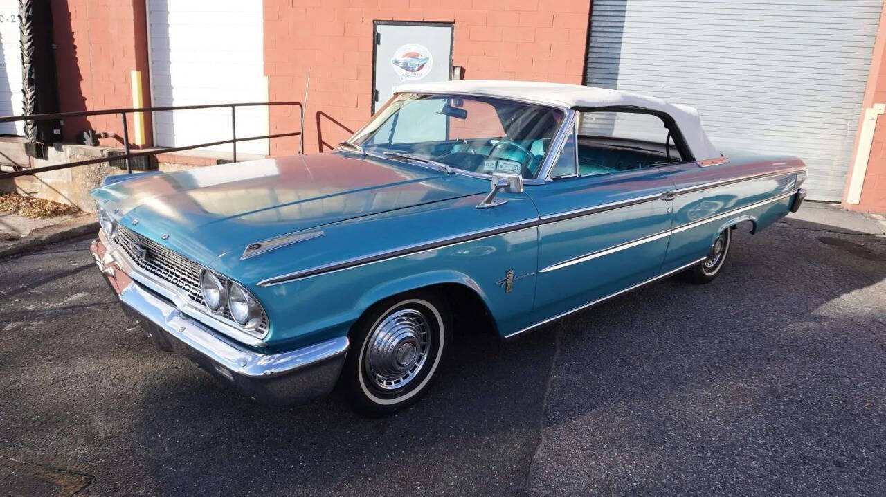Ford-Galaxie-500-1963-Teal-Green